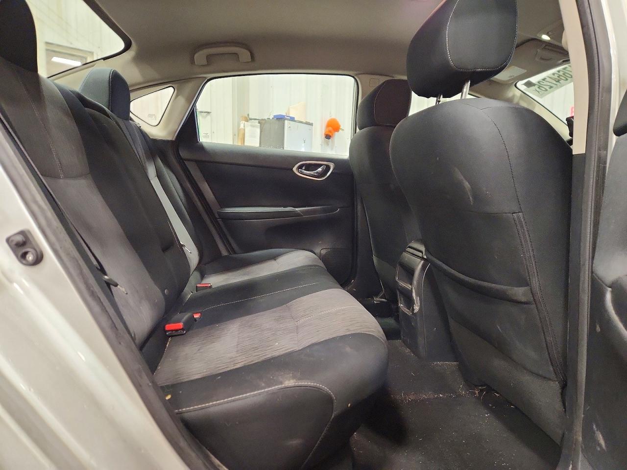 2015 NISSAN SENTRA SV photo 28