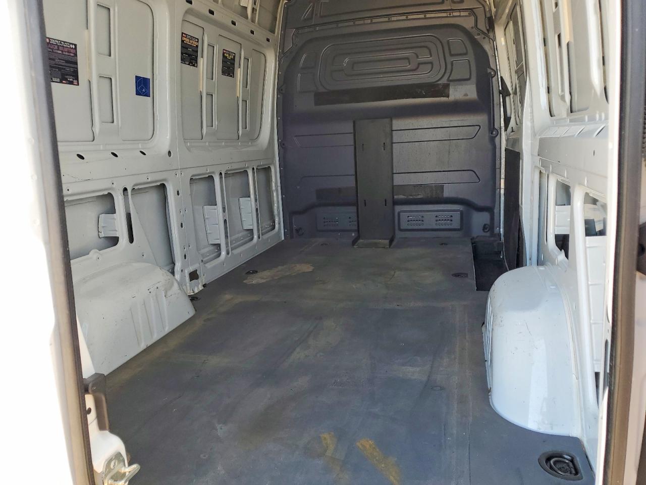 2024 MERCEDES-BENZ SPRINTER 2500 photo 6