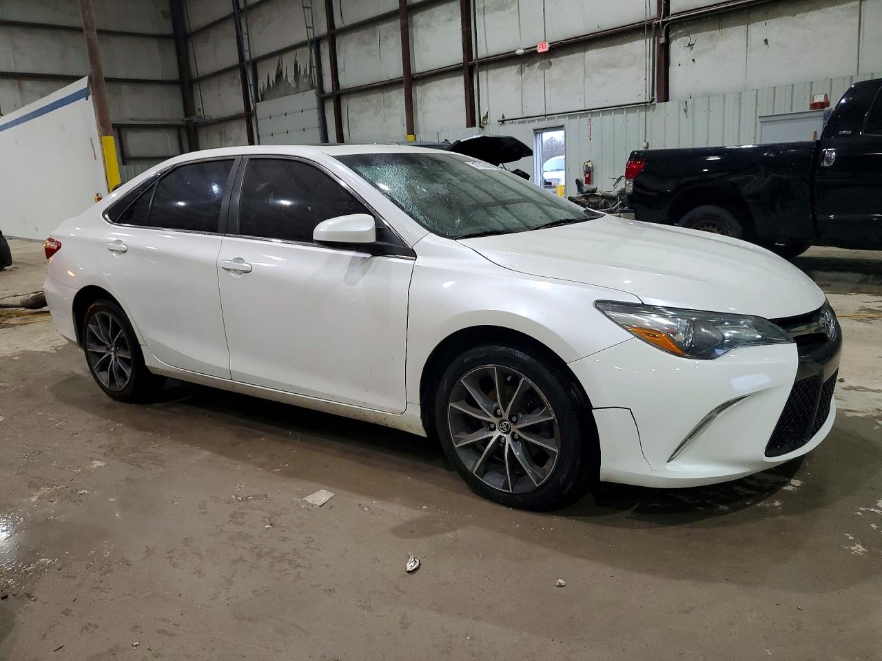 2015 TOYOTA CAMRY XSE photo 7