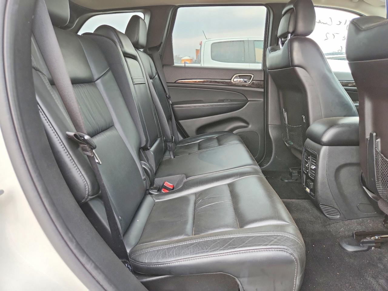 2012 JEEP GRAND CHEROKEE LAREDO photo 10