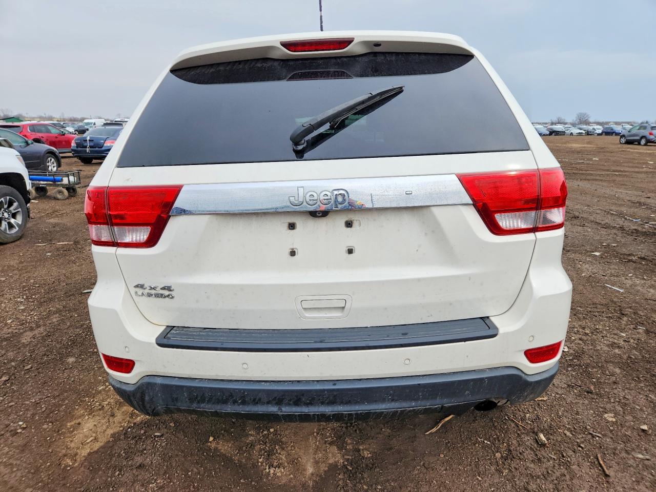 2012 JEEP GRAND CHEROKEE LAREDO photo 6
