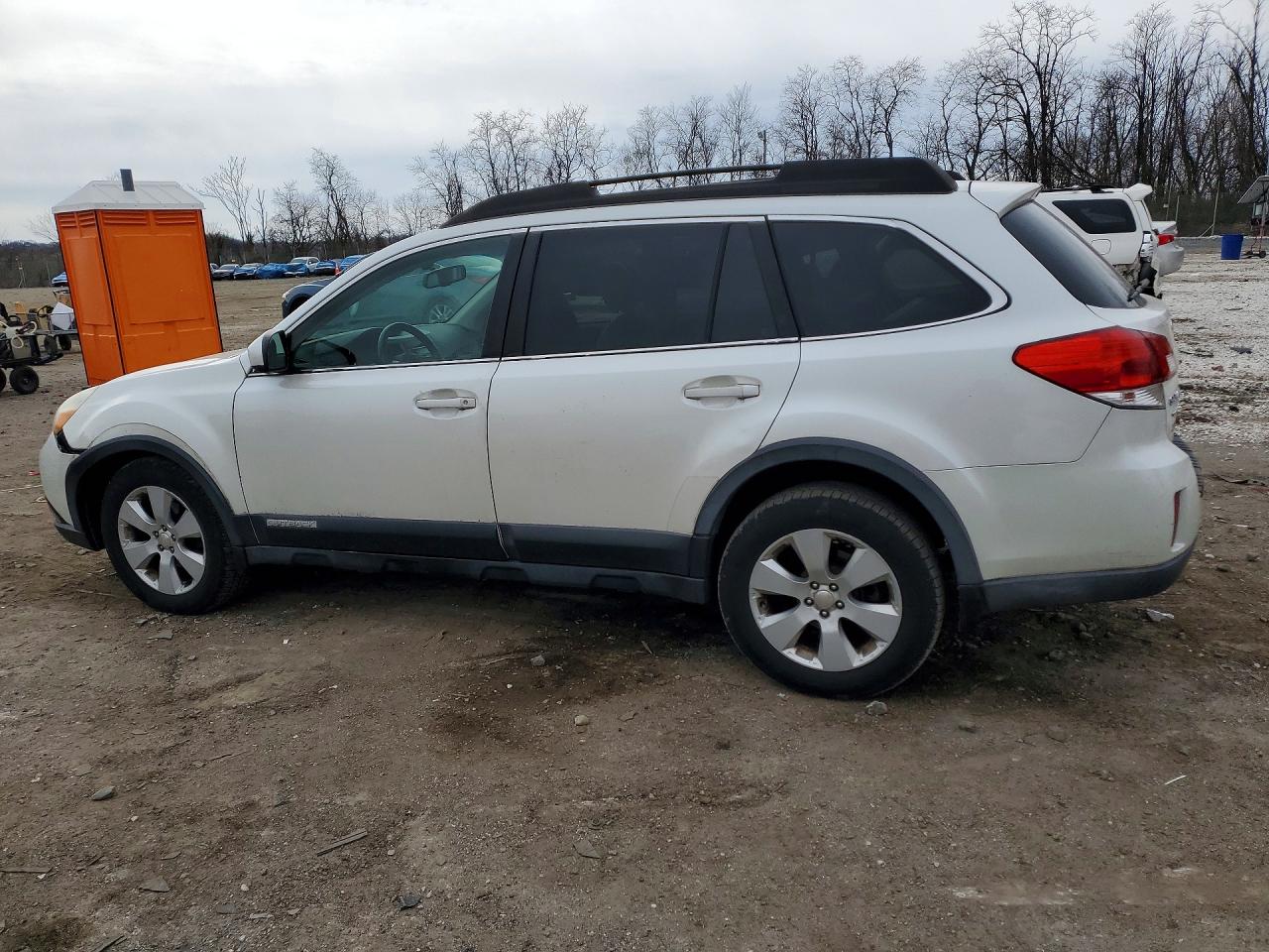 2010 SUBARU OUTBACK 2.5I LIMITED photo 3