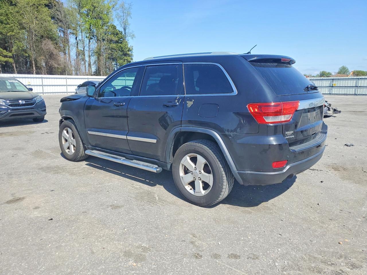 2012 JEEP GRAND CHEROKEE LAREDO photo 2