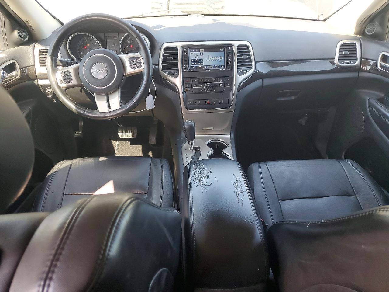 2012 JEEP GRAND CHEROKEE LAREDO photo 8