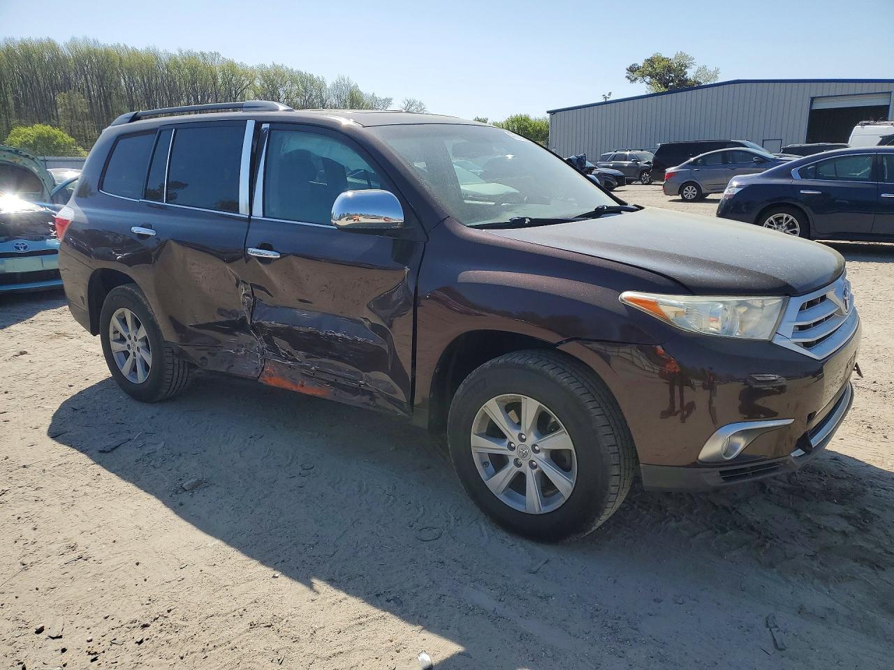 2012 TOYOTA HIGHLANDER SE photo 4