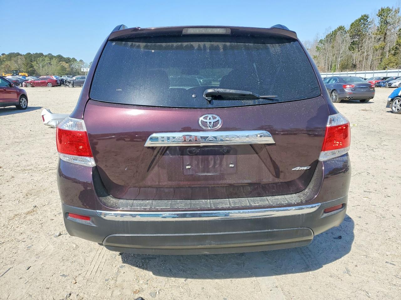 2012 TOYOTA HIGHLANDER SE photo 6