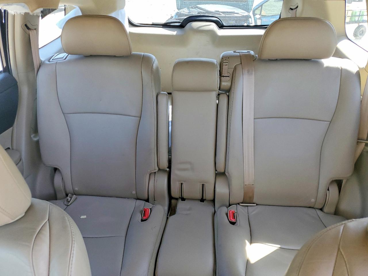 2012 TOYOTA HIGHLANDER SE photo 10