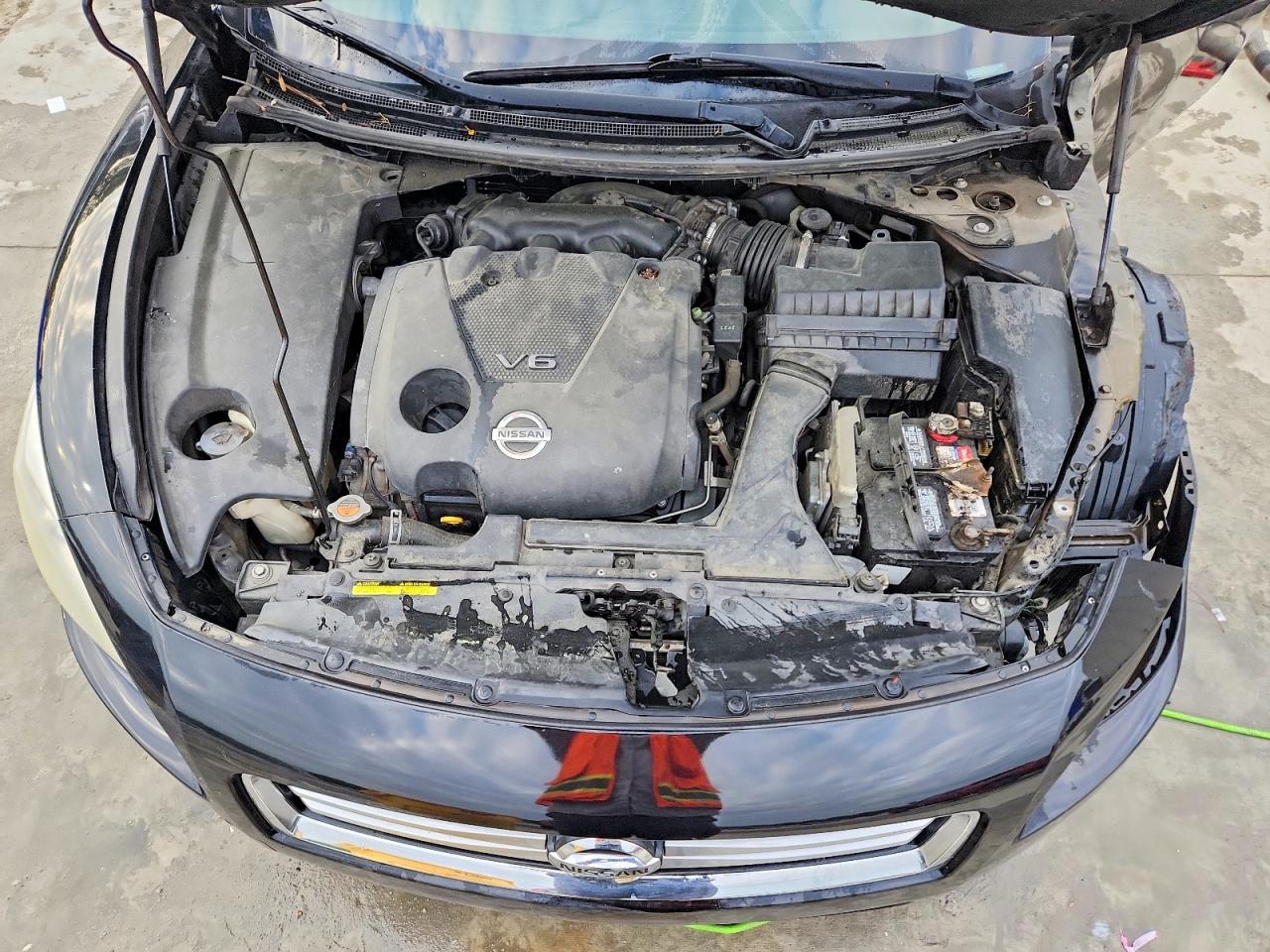 2013 NISSAN MAXIMA 3.5 SV photo 11