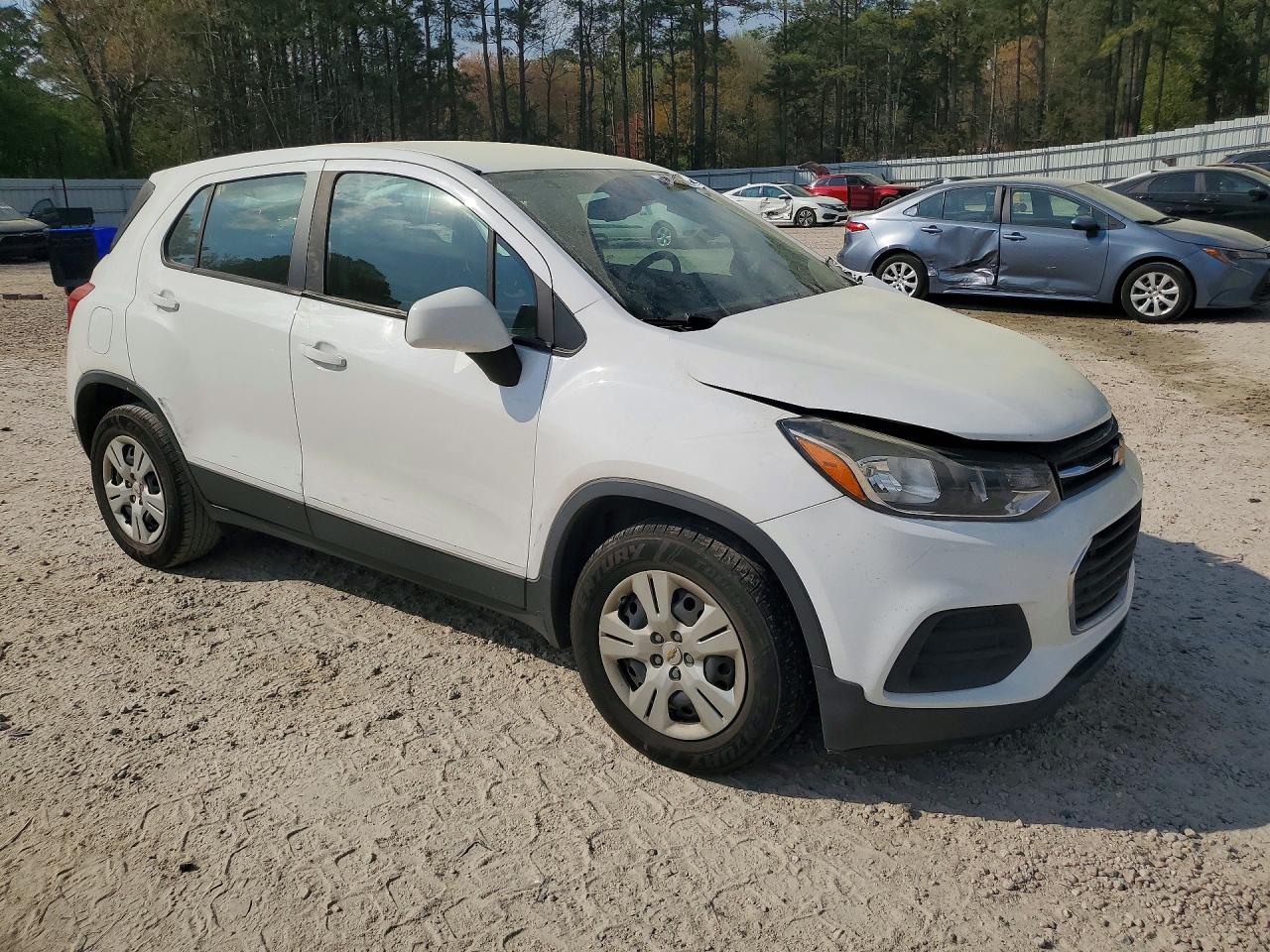 2019 CHEVROLET TRAX LS photo 7