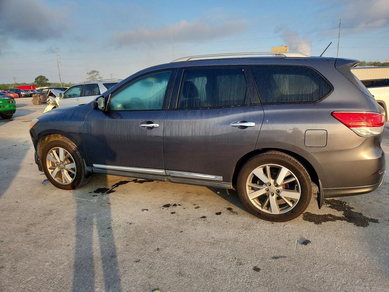2013 NISSAN PATHFINDER S photo 4