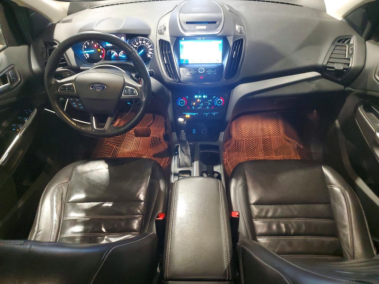 2017 FORD ESCAPE SE photo 22