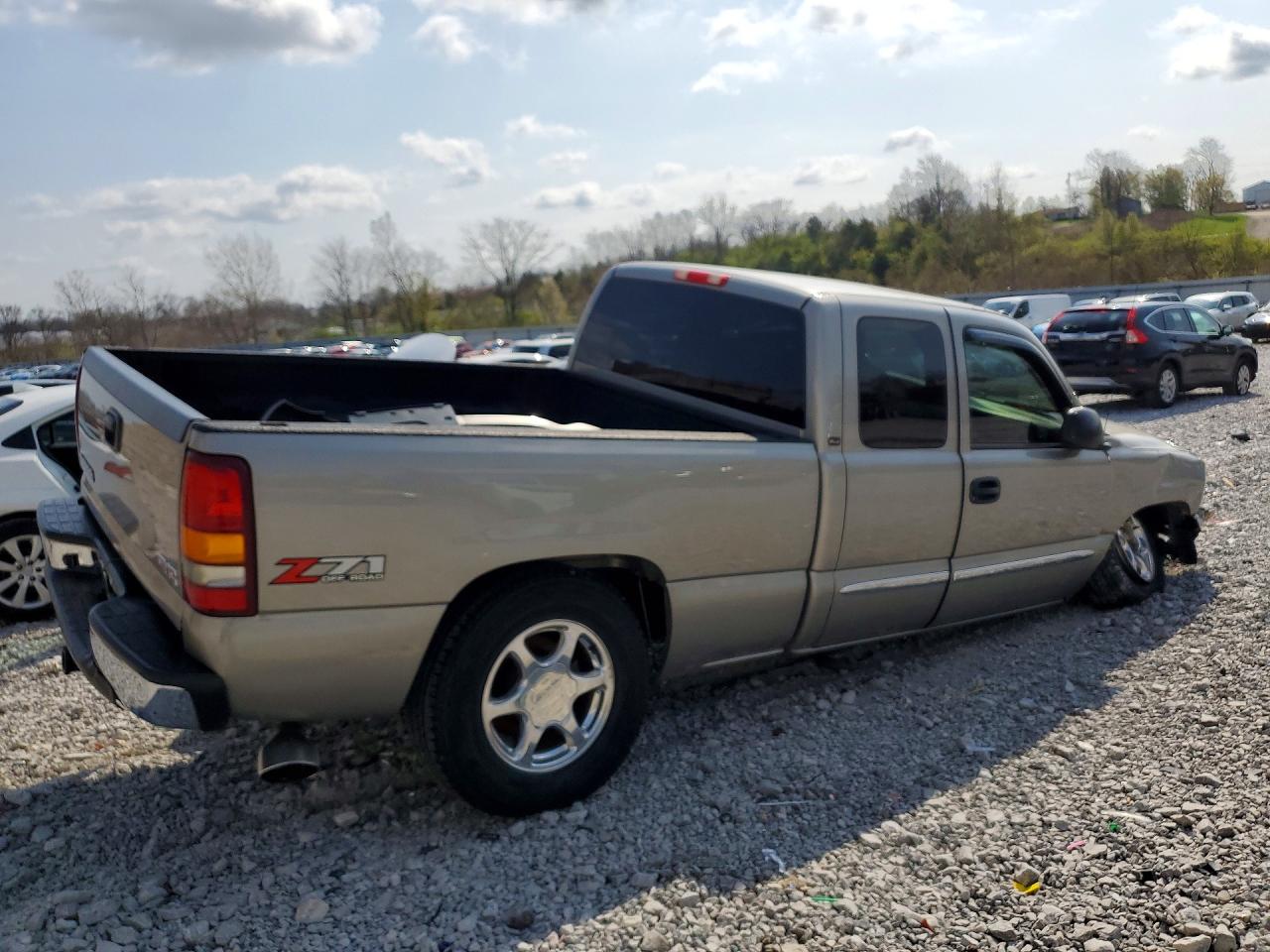 2003 GMC NEW SIERRA K1500 photo 5