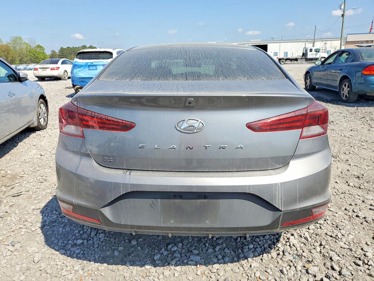 2019 HYUNDAI ELANTRA photo 6