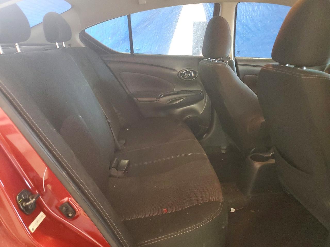2019 NISSAN VERSA photo 10