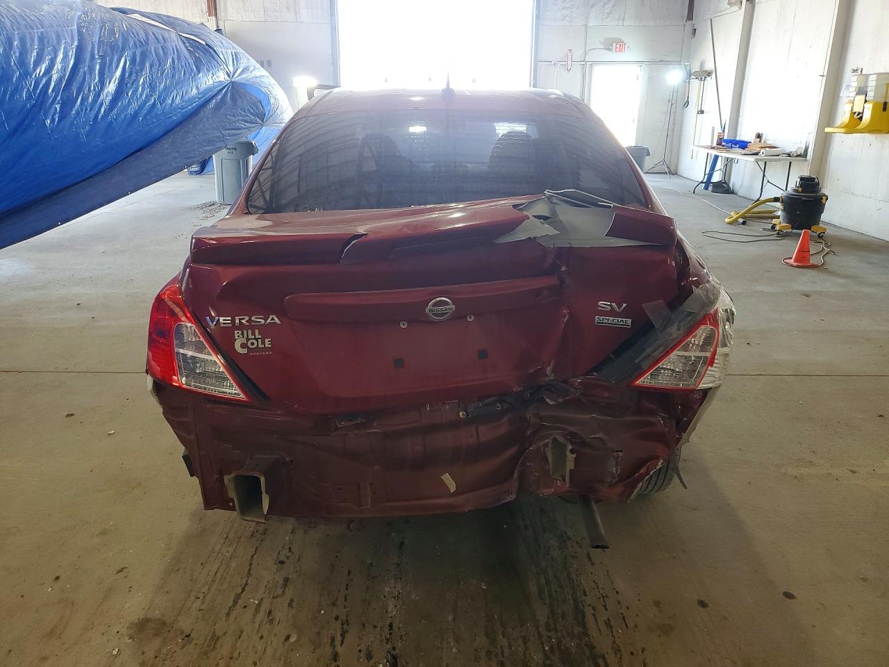 2019 NISSAN VERSA photo 6