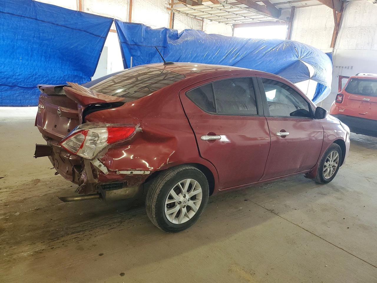 2019 NISSAN VERSA photo 3