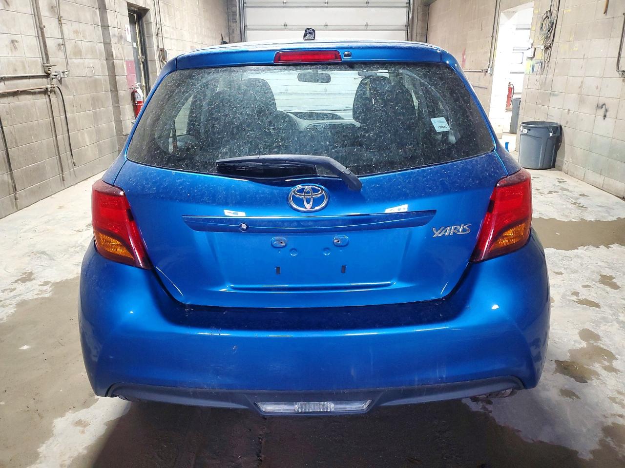 2016 TOYOTA YARIS 5-DOOR L photo 6