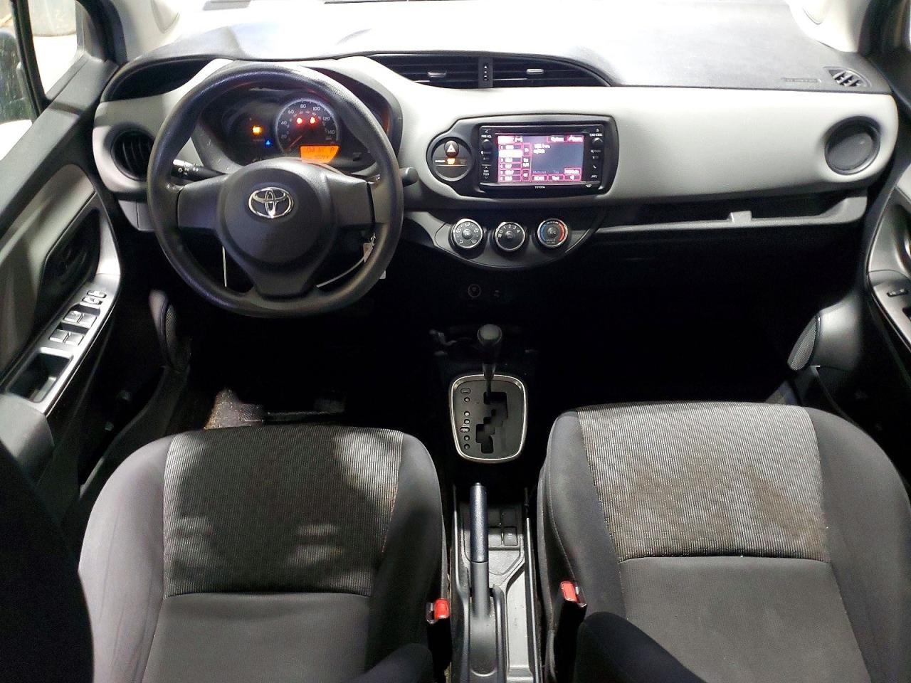 2016 TOYOTA YARIS 5-DOOR L photo 8