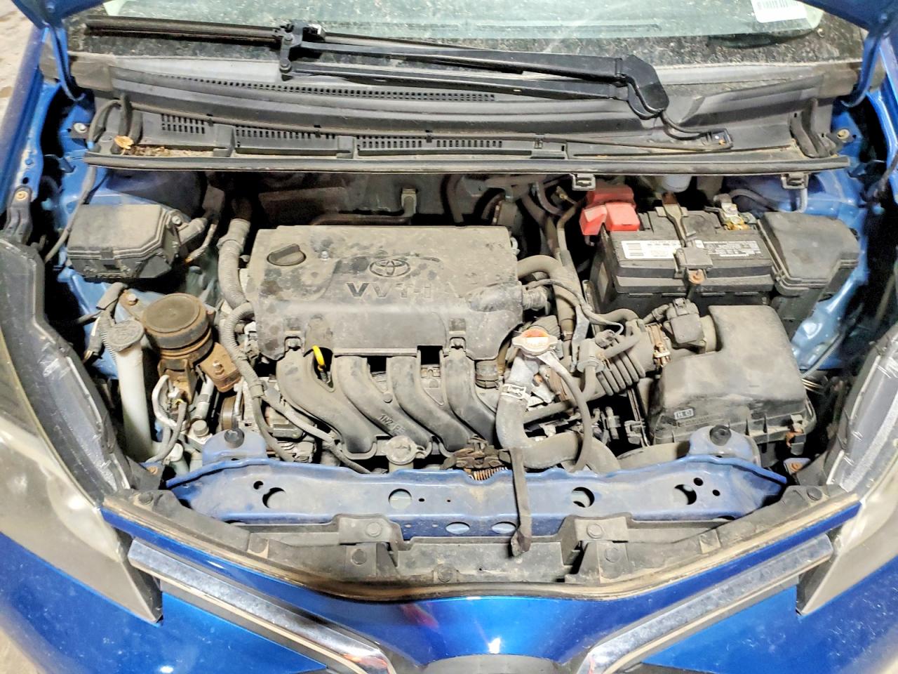 2016 TOYOTA YARIS 5-DOOR L photo 11