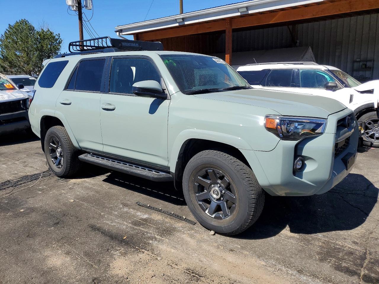 2022 TOYOTA 4RUNNER TRAIL SPECIAL EDITION photo 10