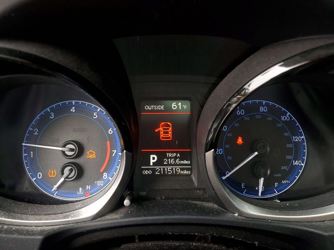 2015 TOYOTA COROLLA S PLUS photo 17