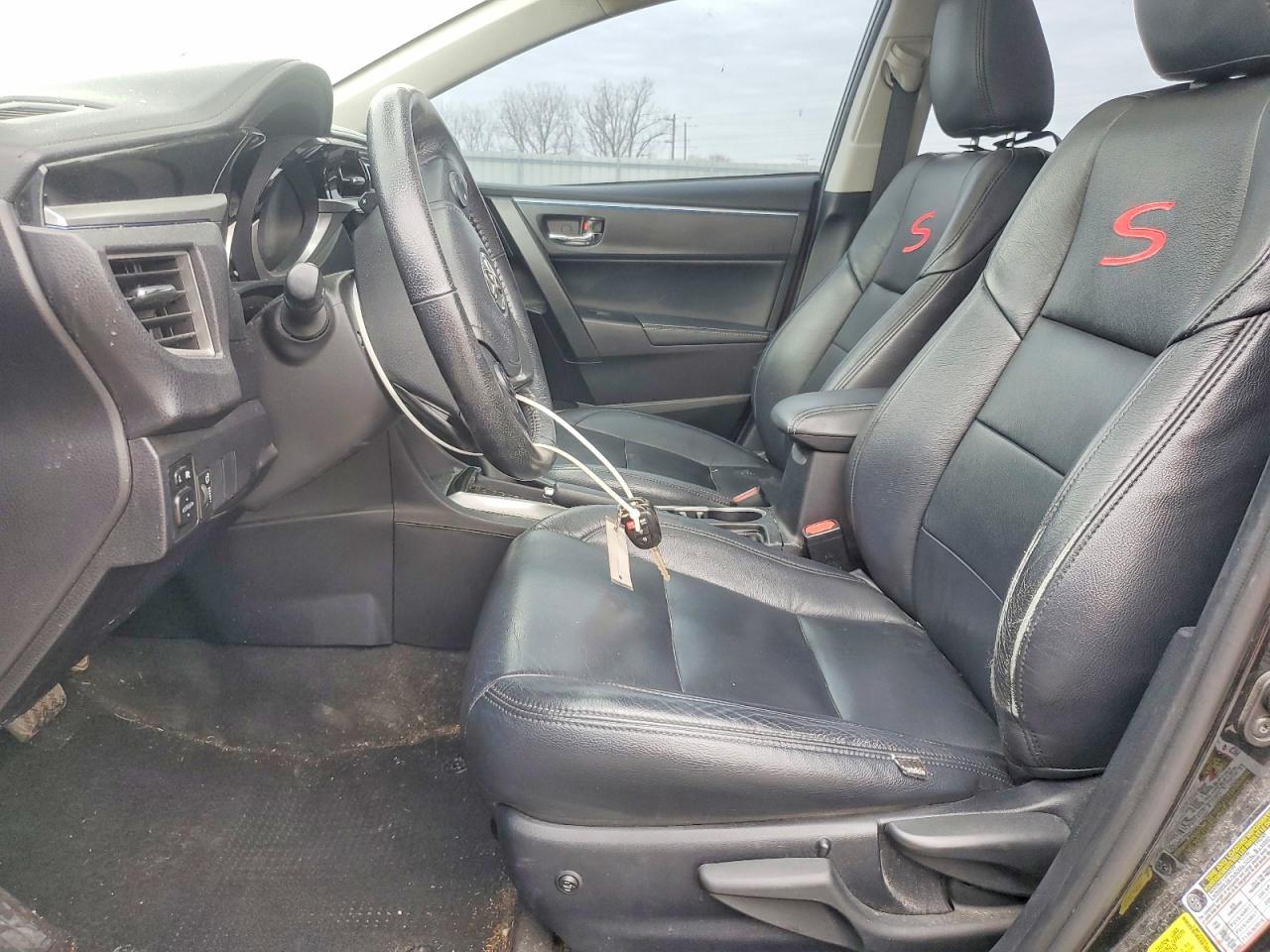 2015 TOYOTA COROLLA S PLUS photo 13