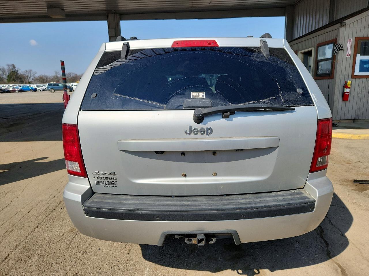 2010 JEEP GRAND CHEROKEE LAREDO photo 6