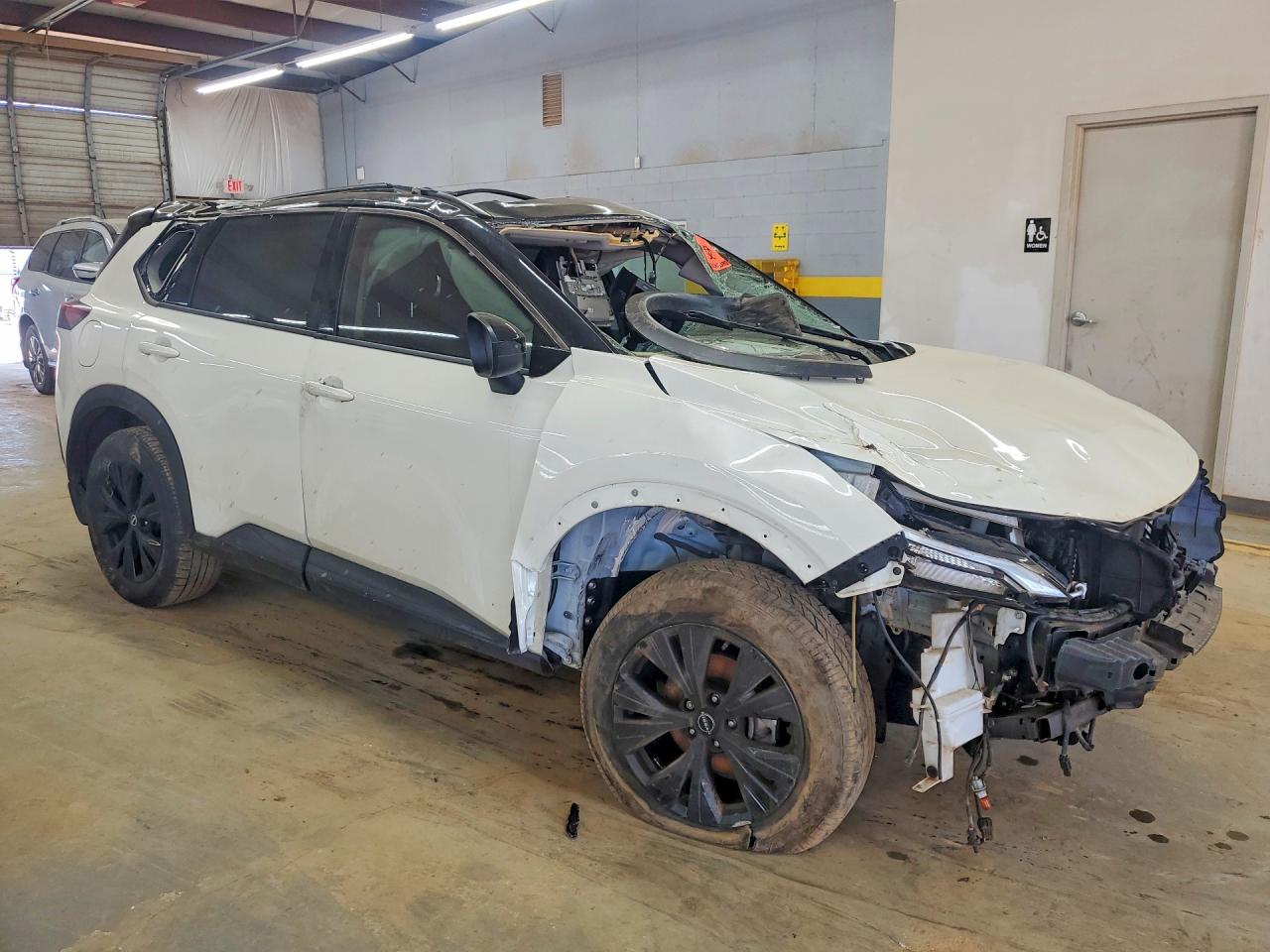 2023 NISSAN ROGUE SV photo 4