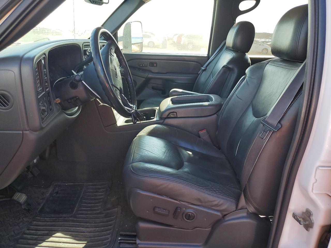 2006 GMC NEW SIERRA K3500 photo 13