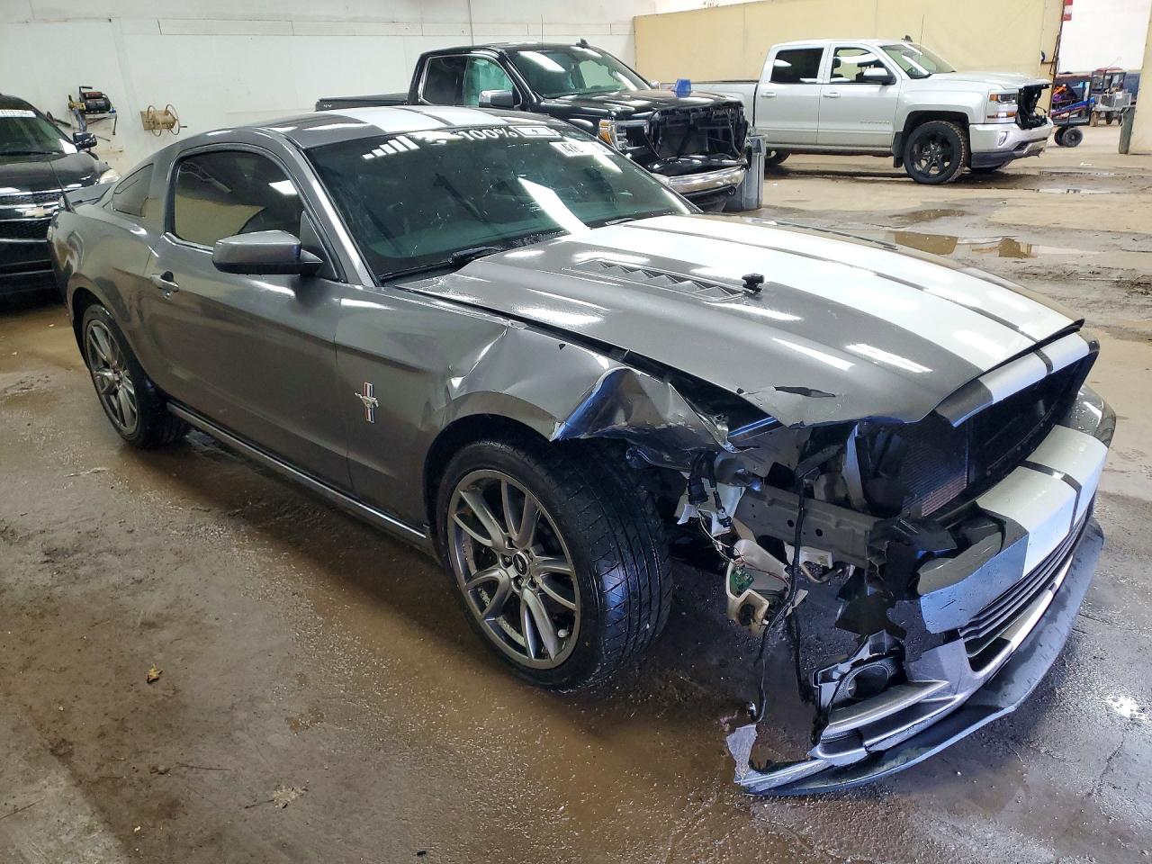 2014 FORD MUSTANG photo 7