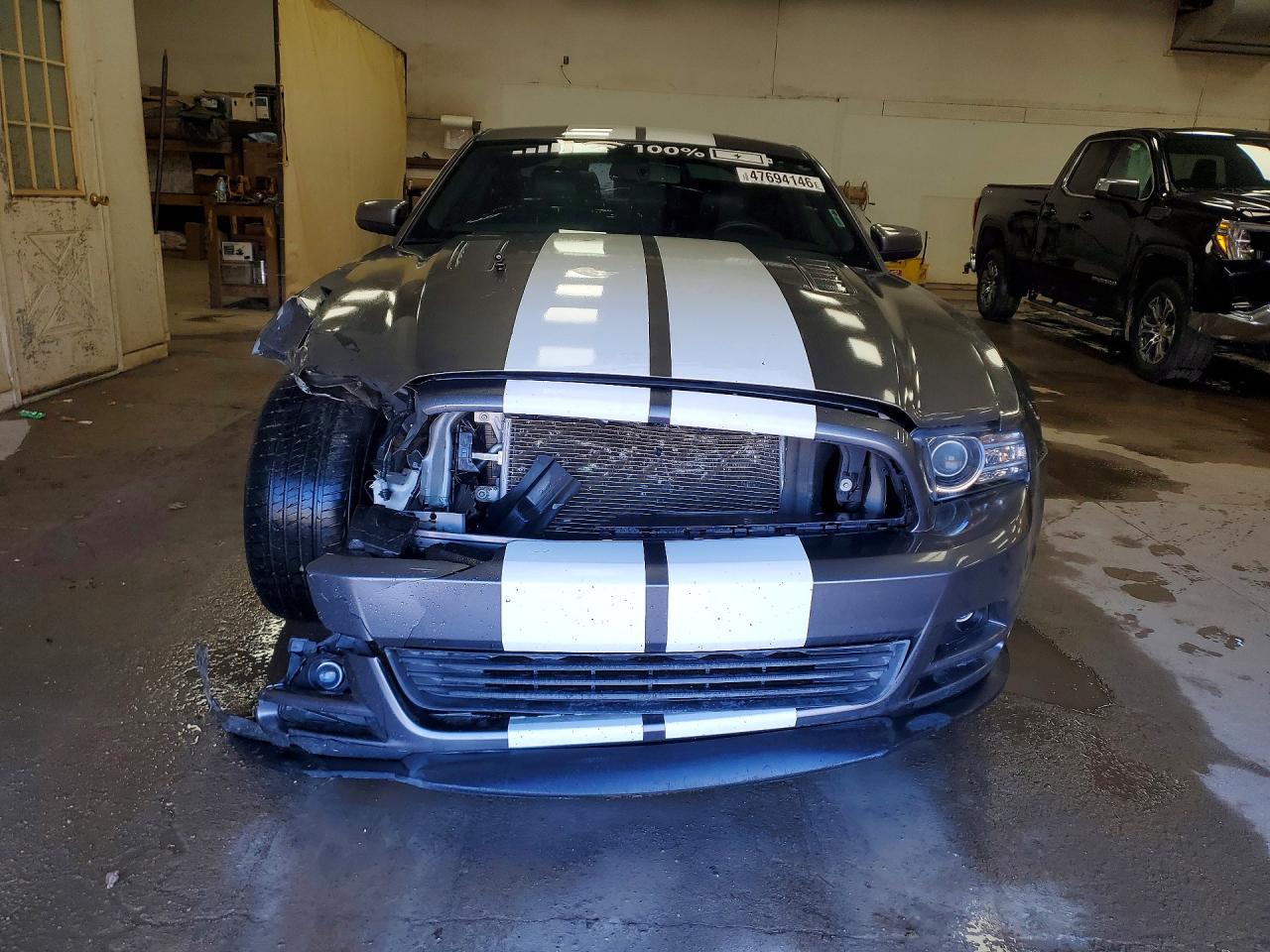 2014 FORD MUSTANG photo 9