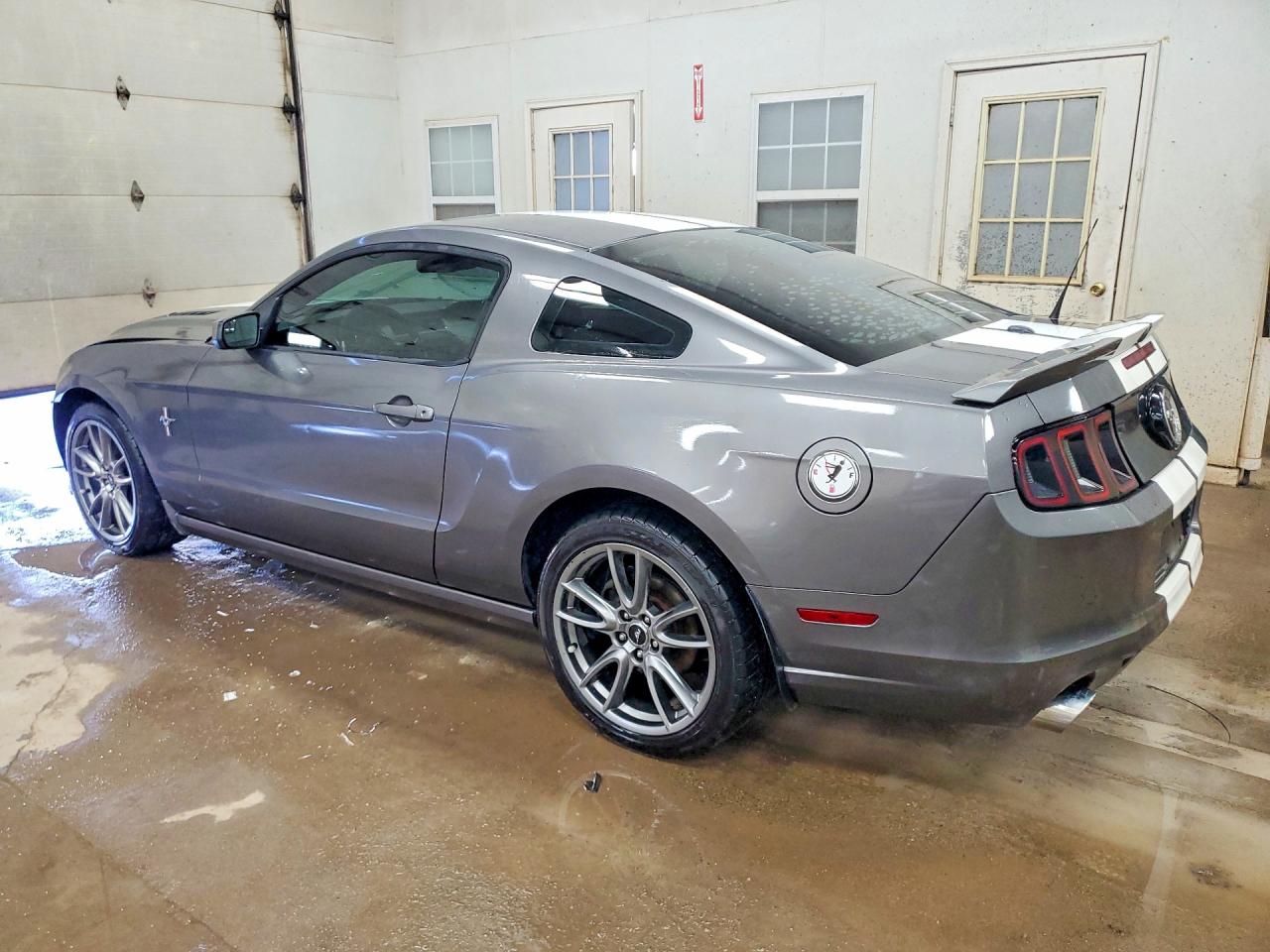 2014 FORD MUSTANG photo 3