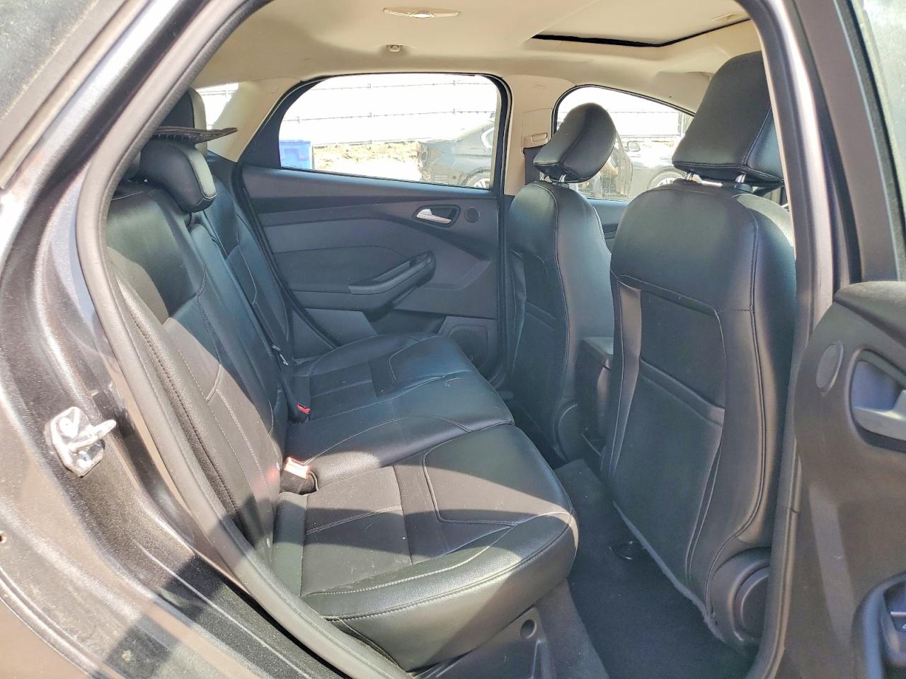 2017 FORD FOCUS TITANIUM photo 28