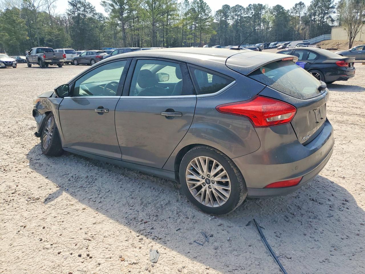 2017 FORD FOCUS TITANIUM photo 4