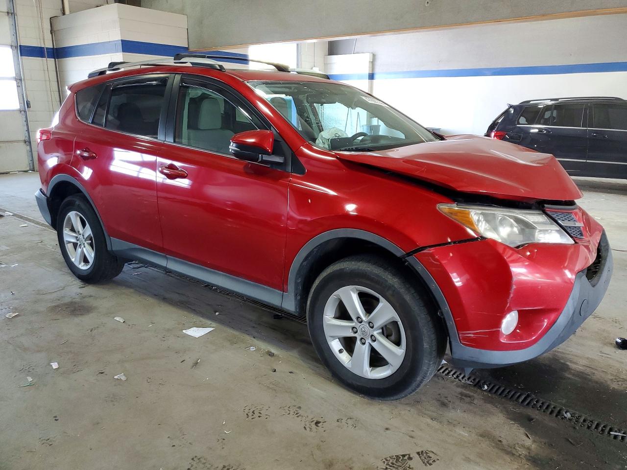 2013 TOYOTA RAV4 XLE photo 10