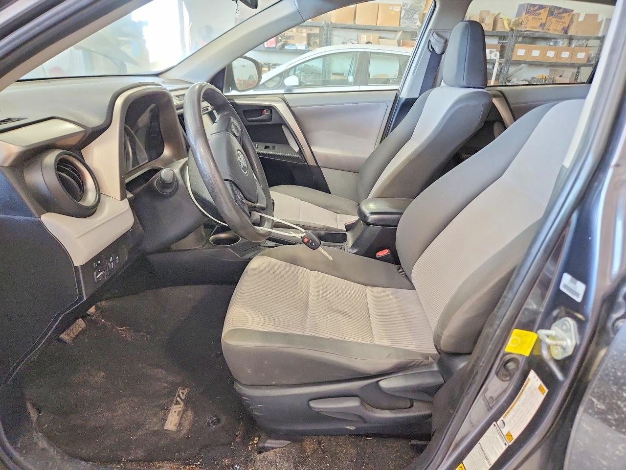 2013 TOYOTA RAV4 LE photo 13