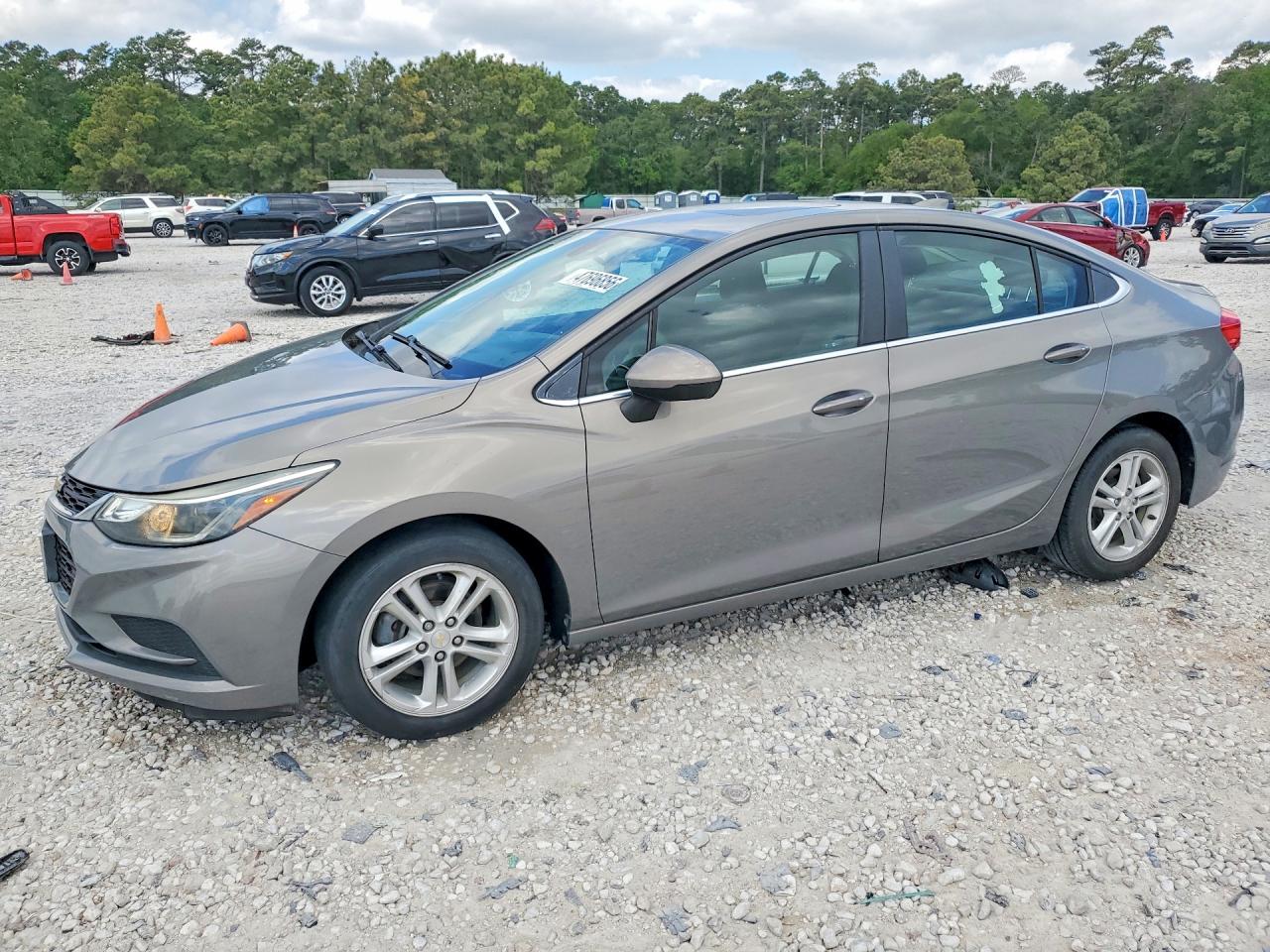 2017 CHEVROLET CRUZE