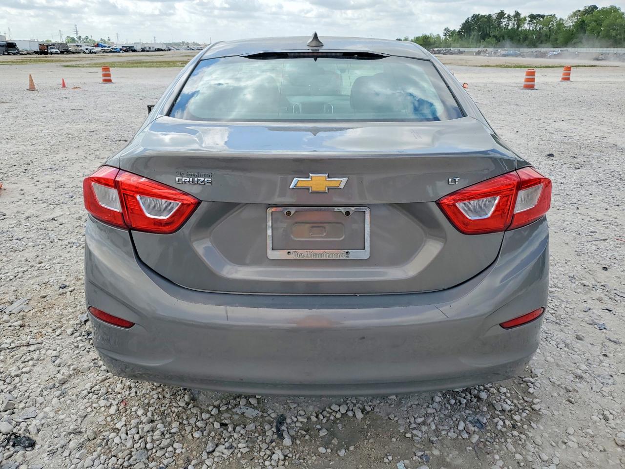 2017 CHEVROLET CRUZE LT photo 16