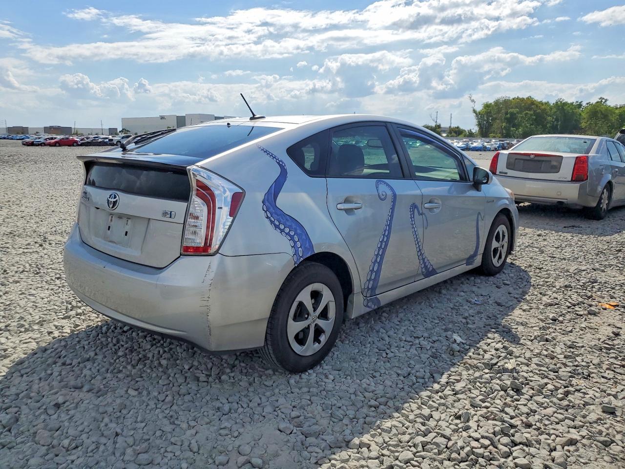 2015 TOYOTA PRIUS FOUR photo 5