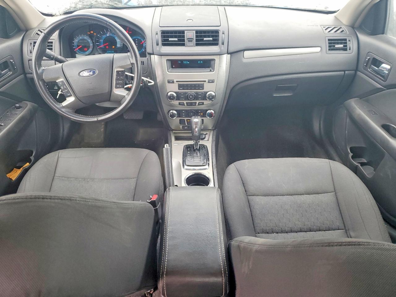 2011 FORD FUSION SE photo 15