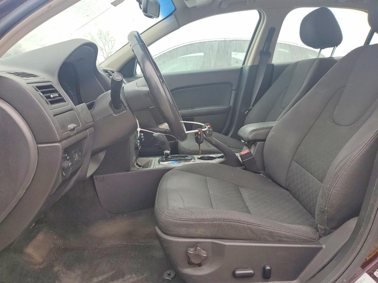 2011 FORD FUSION SE photo 13