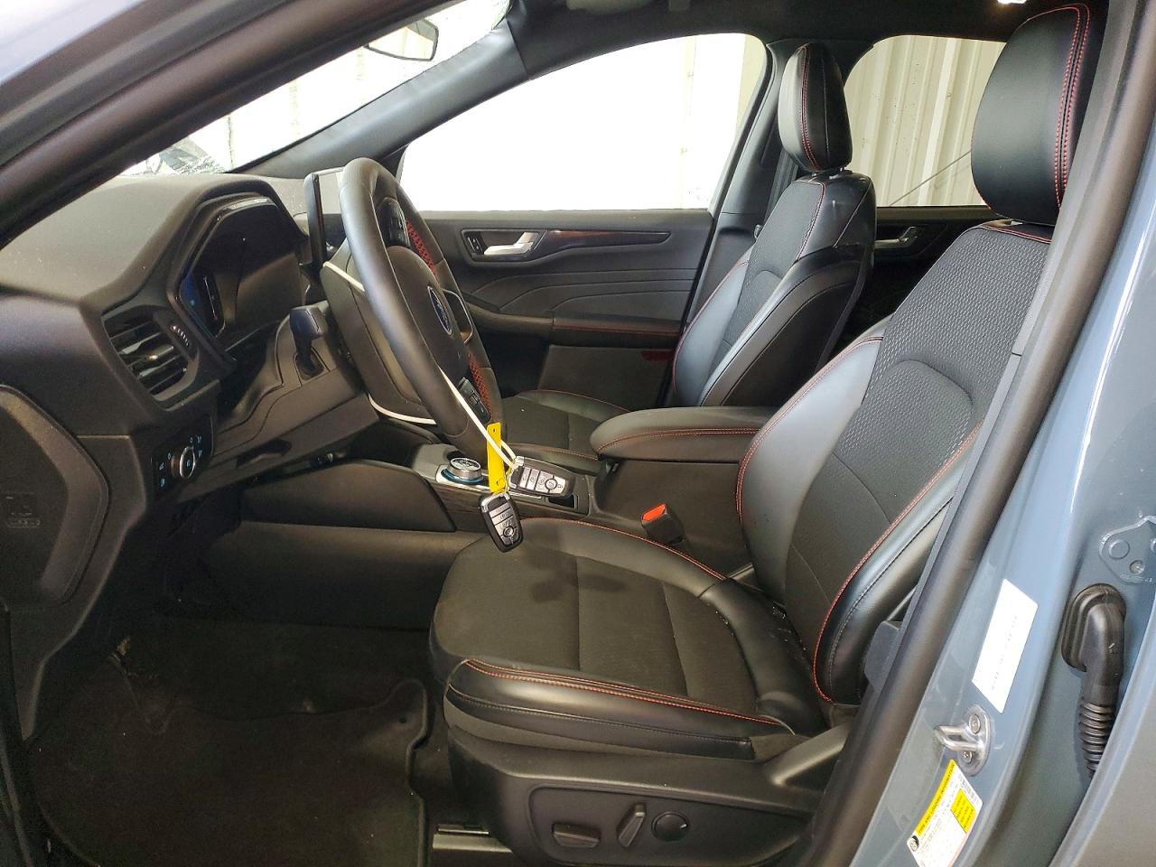 2025 FORD ESCAPE ST LINE SELECT photo 13
