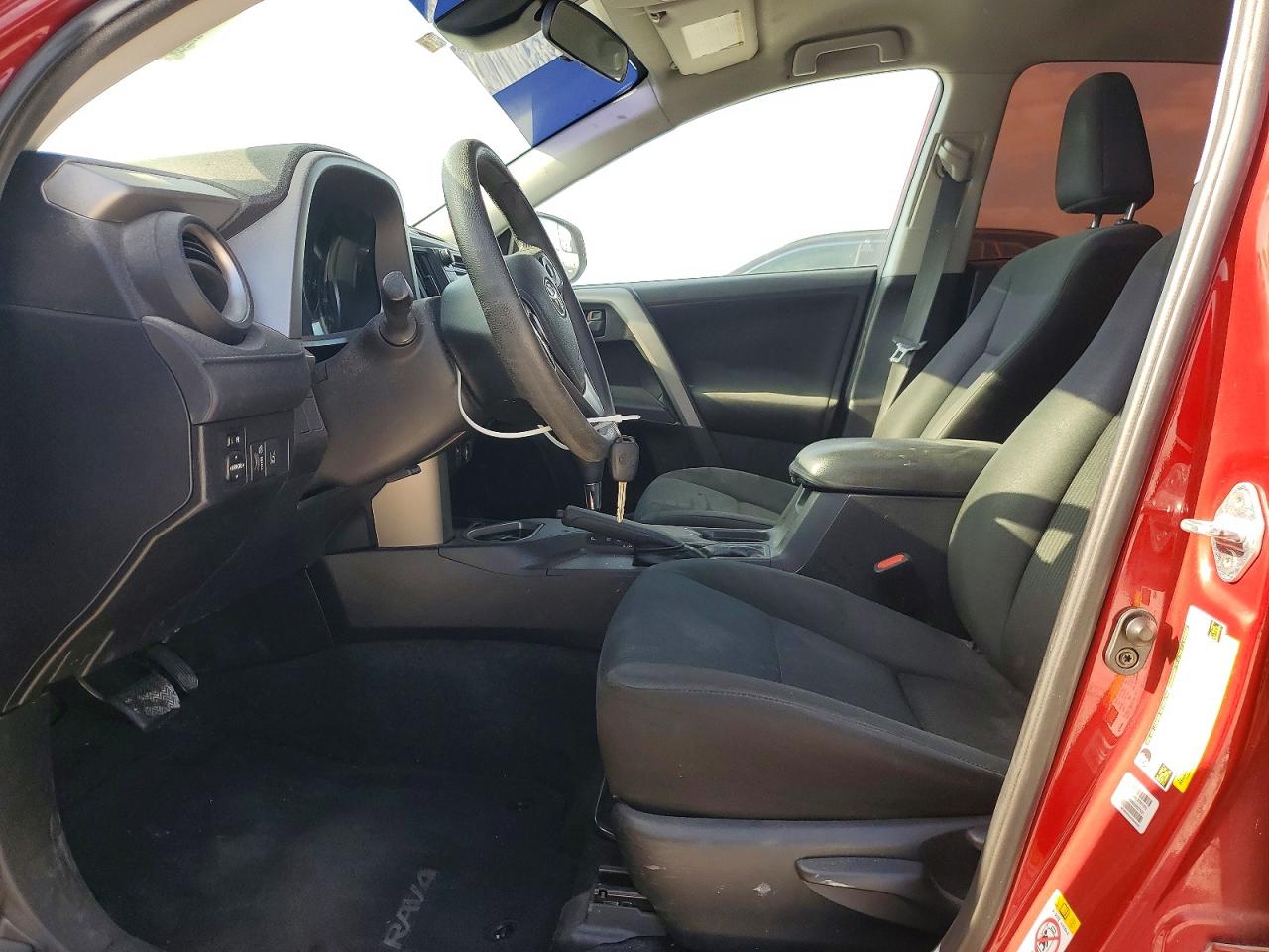 2017 TOYOTA RAV4 LE photo 19