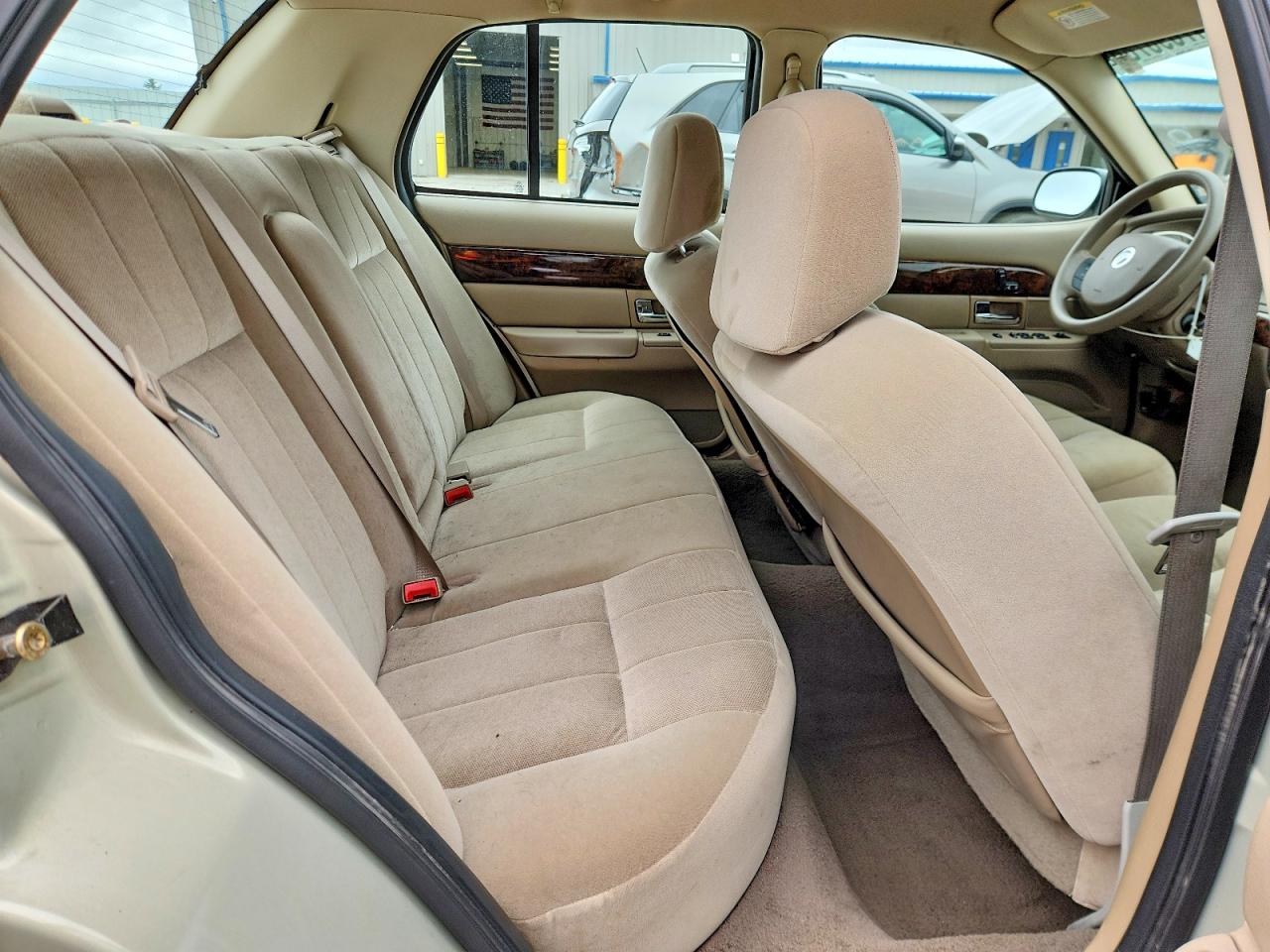 2005 MERCURY GRAND MARQUIS GS photo 19