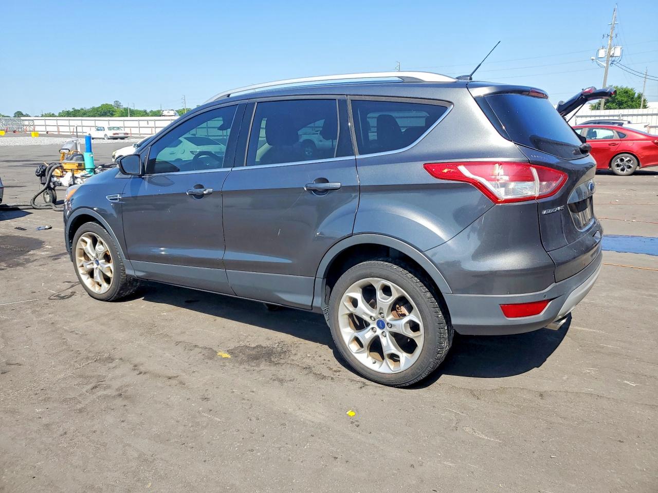2015 FORD ESCAPE photo 2