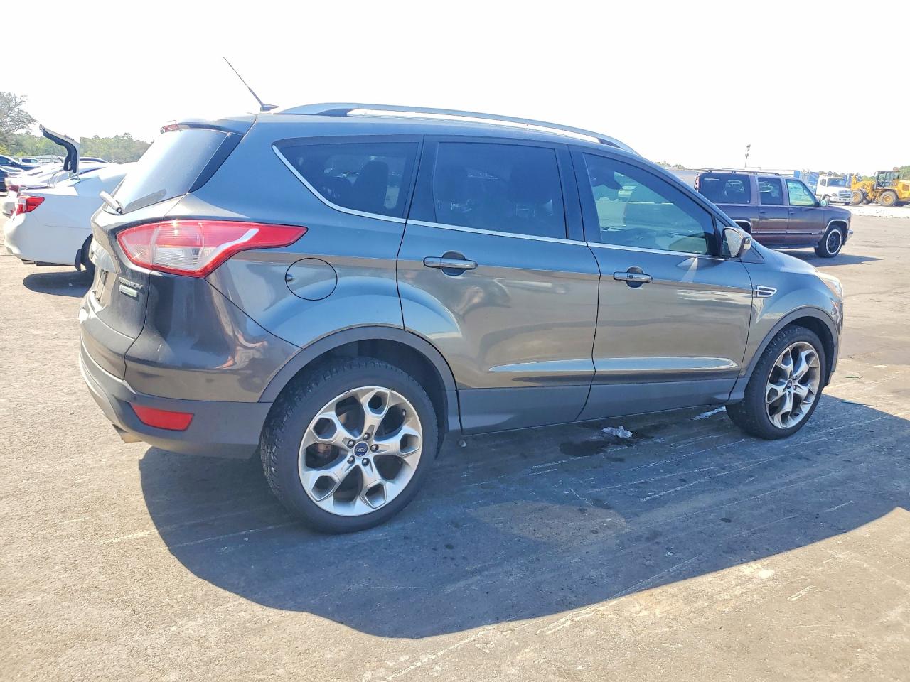 2015 FORD ESCAPE photo 3