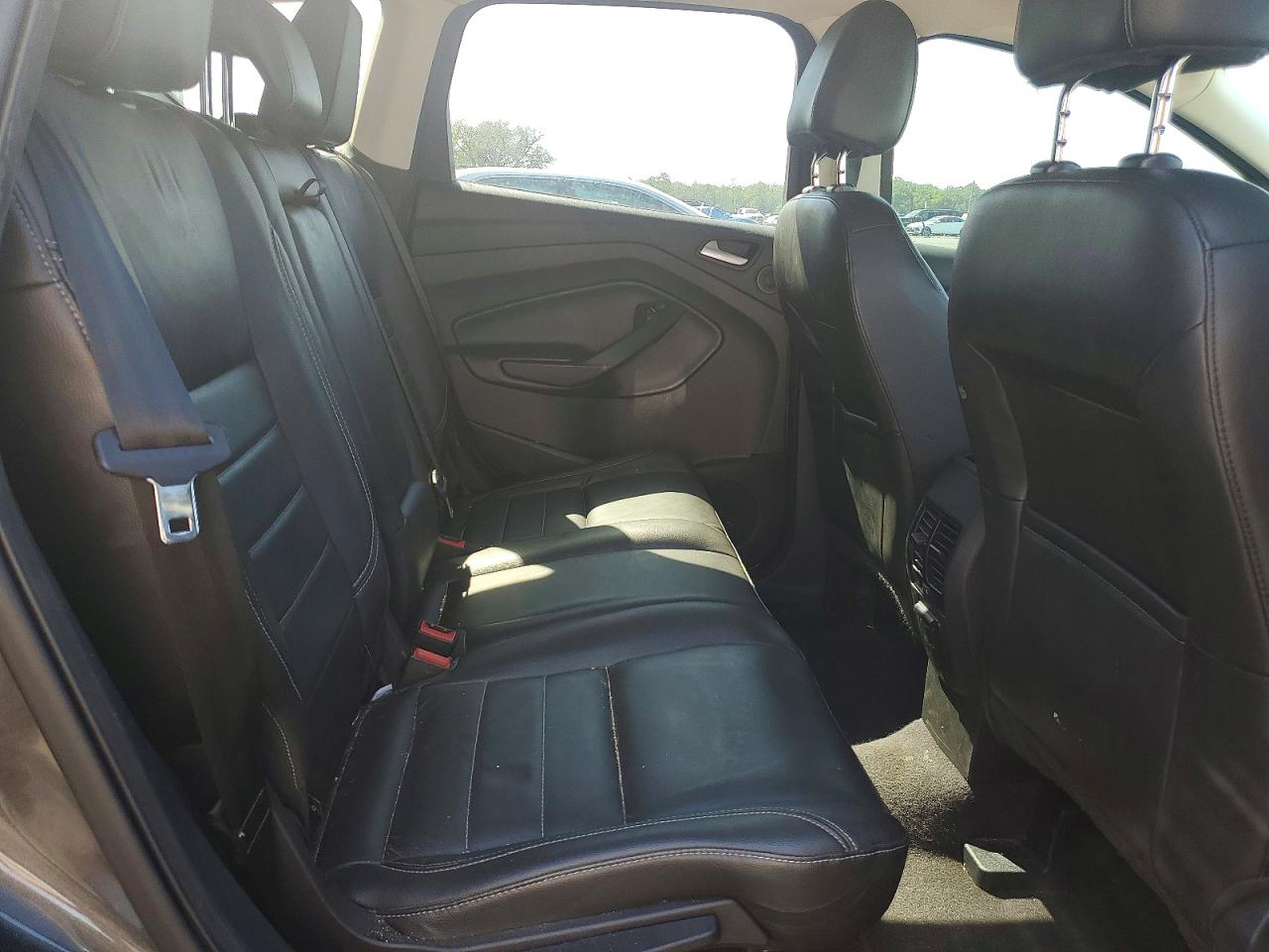 2015 FORD ESCAPE photo 11