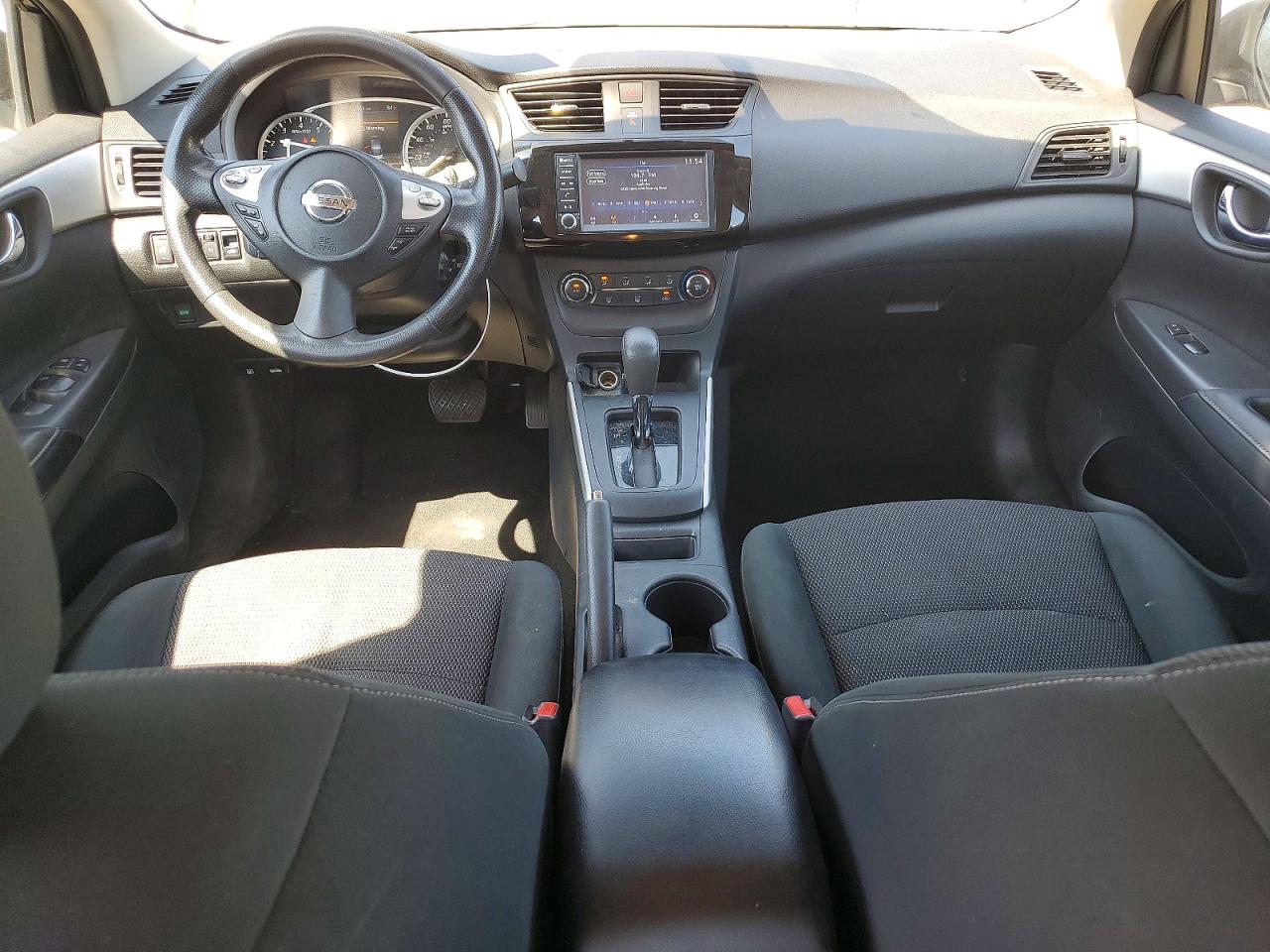 2019 NISSAN SENTRA S photo 8