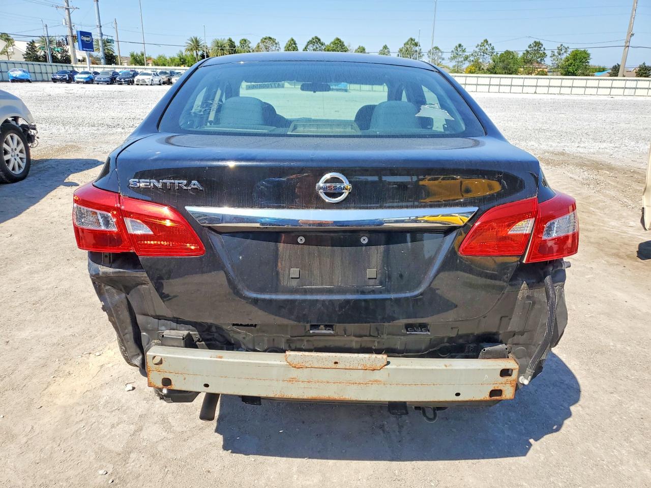 2019 NISSAN SENTRA S photo 6