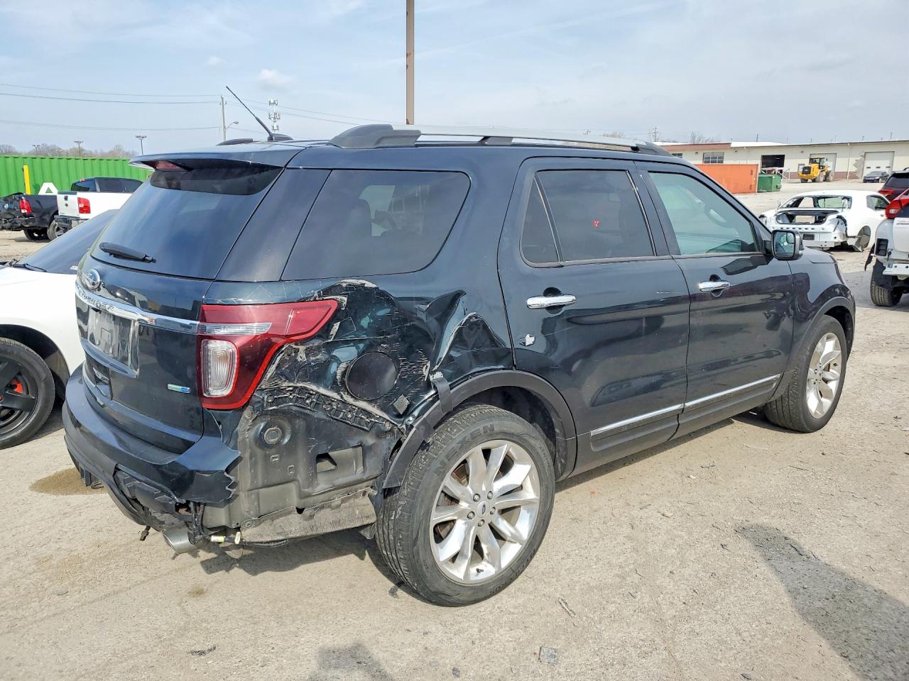 2015 FORD EXPLORER XLT photo 7